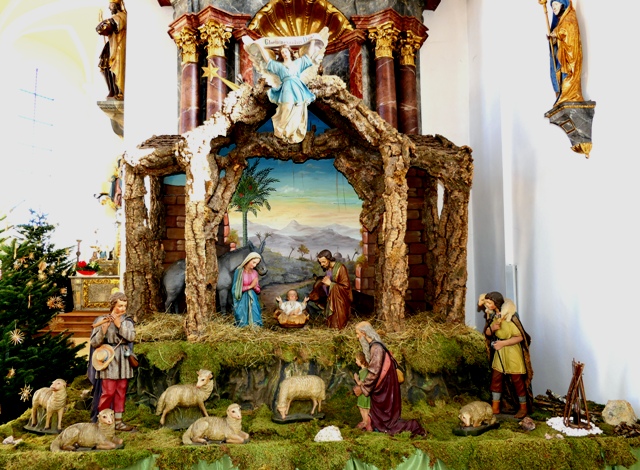 Krippe in der Aitracher Pfarrkirche