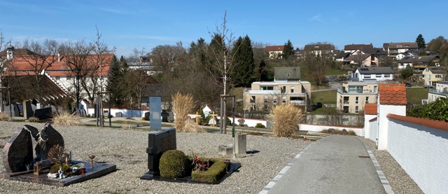 Kreuzweg auf dem Baindter Friedhof