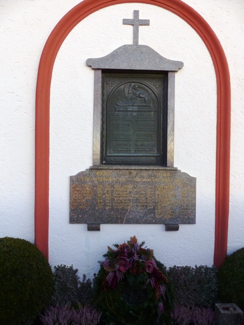 Eggmannsried, Kriegerdenkmal, Gesamtansicht