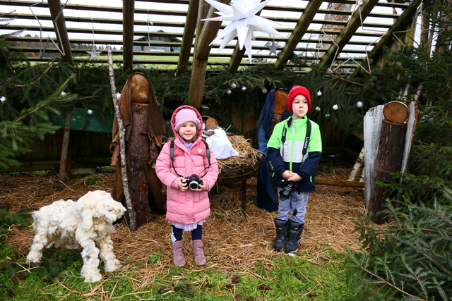 Weihnachtskrippe im Freien in Eintrnenberg