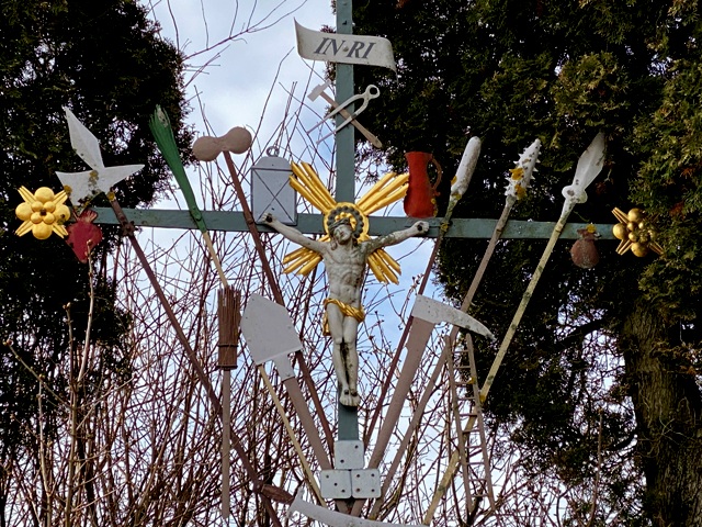 Arma-Christi-Kreuz an der L265 nahe Ellwangen