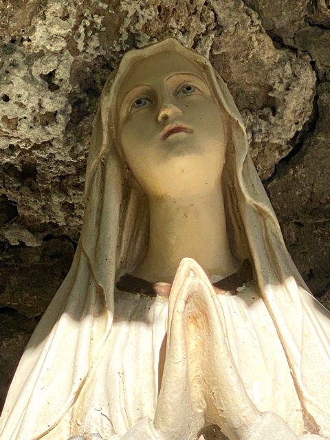 Lourdesgrotte auf dem früheren Friedhof in Fleischwangen