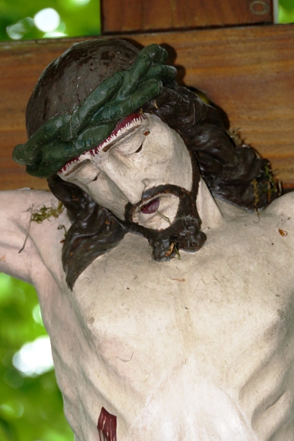 Kruzifix bei der Lourdesgrotte Kehlen
