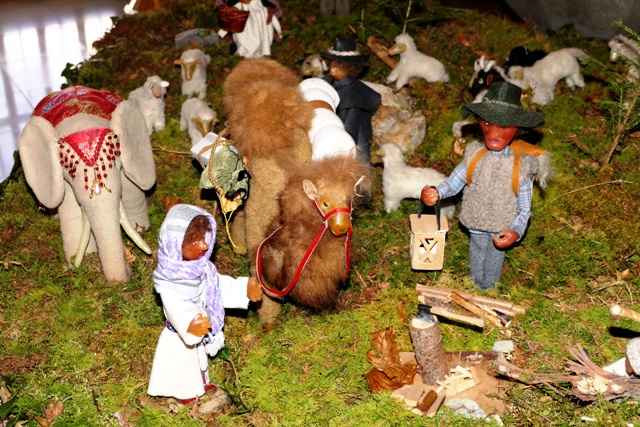 Krippe in der Pfarrkirche St. Laurentius Leupolz