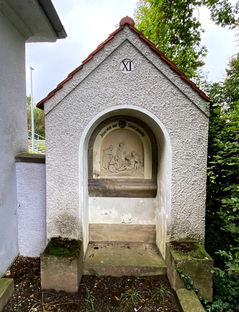 Kreuzweg auf dem Friedhof von Mengen