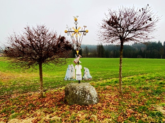 Merazhofen, Arma-Christi-Kreuz