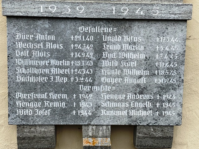 Mooshausen, Kriegerdenkmal, Ansicht
