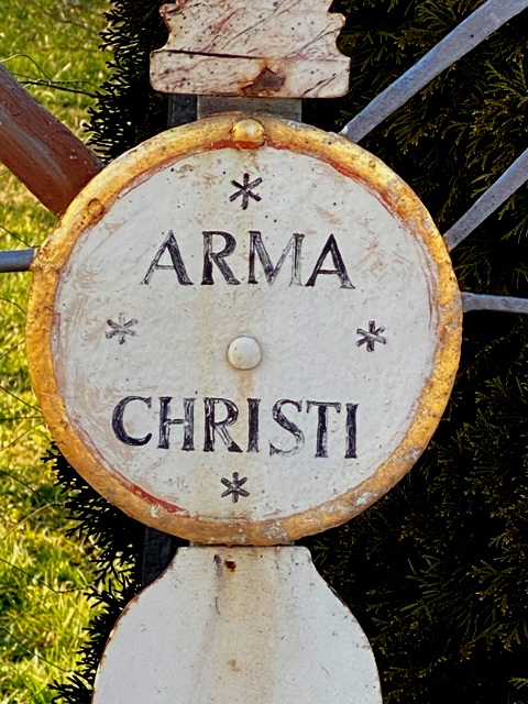 Ringers, Arma-Christi-Kreuz
