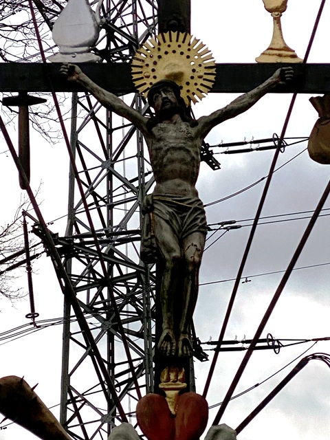 Arma-Christi-Kreuz zwischen Schmalegg und Berg