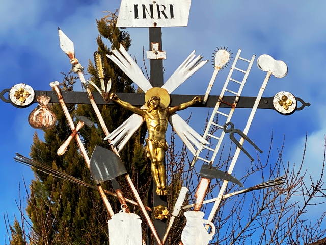 Unterschwarzach, Arma-Christi-Kreuz