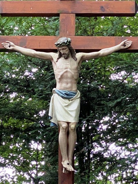 Wolketsweiler, Andachtsstätte, großes Kreuz